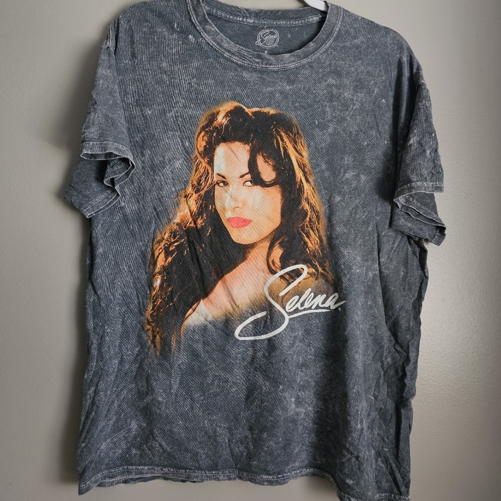 Selena Quintanilla Unisex Short Sleeve Tee S Gray Rap Tee Music Concert Stone